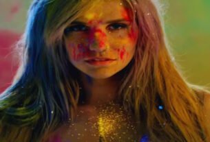 Still on top after 15 years: Holi song creates a buzz worldwide, crosses milestone of 169M views!