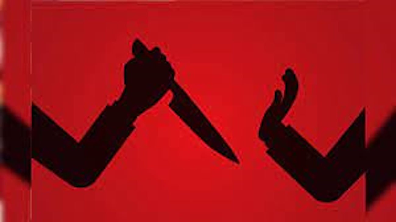 Sarpanch's nephew attacked with knife in Sonipat, relatives who came between the fight of both the parties are suspected