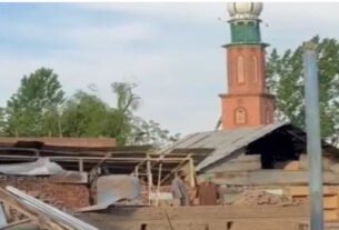 Major action after Pahalgam attack: 6 terrorists' houses demolished in Jammu and Kashmir, 500 Bangladeshi infiltrators detained in Gujarat