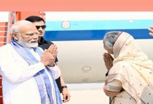 Prime Minister Modi welcomed in Hisar, MLA Savitri Jindal led the way