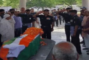 Rohtak's Subedar Major Ompal Mudgil martyred in Lucknow, Army gave final farewell with military honours