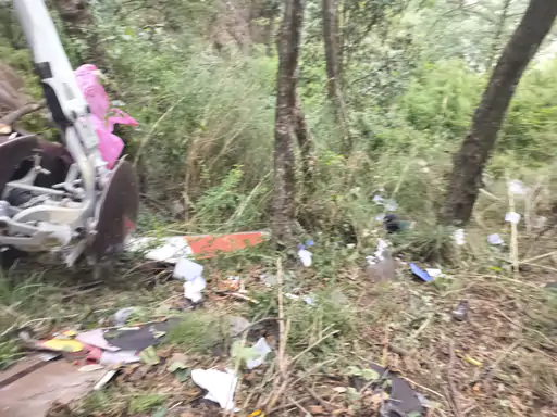 उत्तरकाशी में हेलिकॉप्टर क्रैश: 5 यात्रियों की मौत, 2 घायल, गंगोत्री धाम जा रहा था हेलिकॉप्टर 4 1001042747 1746677802