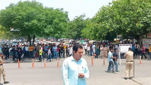 चंडीगढ़ हाईकोर्ट को बम से उड़ाने की धमकी, कोर्टरूम खाली 2 whatsapp image 2025 05 22 at 124742 1747899496