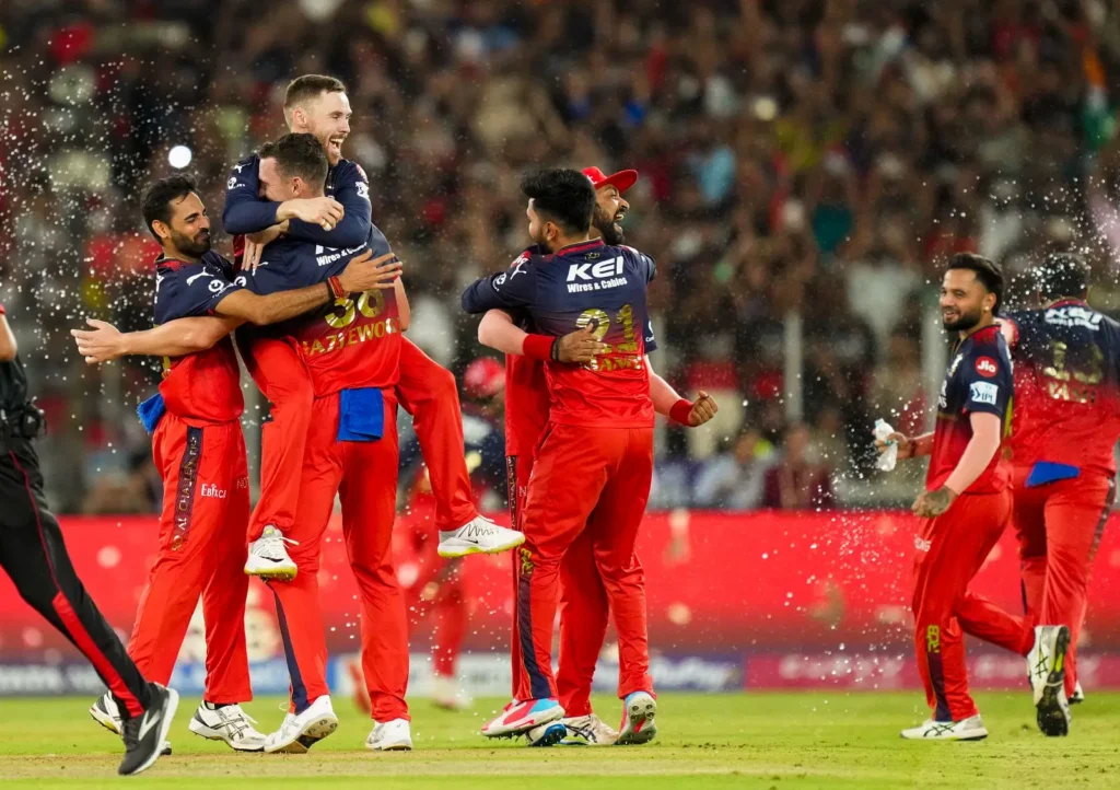 RCB ने 17 साल बाद चखा जीत का स्वाद 5 0