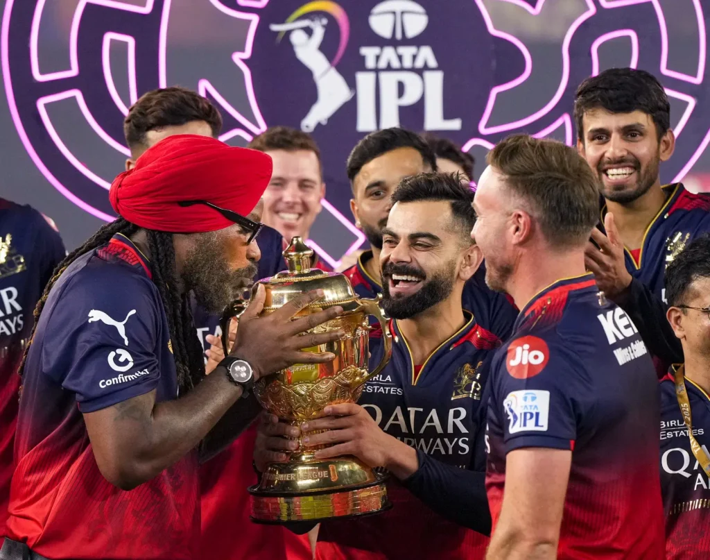 RCB ने 17 साल बाद चखा जीत का स्वाद 7 73f555d4 08dd 4333 a923 864be22a0d0a 683f67242f64b