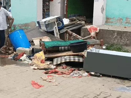 भिवानी में विशेष समुदाय के घरों में आगजनी और तोड़फोड़: 20 नकाबपोशों ने दो मकानों को किया तहस-नहस, परिवार लापता 4 01
