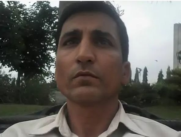 हिसार के स्कूल में प्रिंसिपल की चाकू घोंपकर की गई हत्या का वीडियो वायरल, देंखें भागते दिख रहे आरोपी छात्र, मचा हड़कप 3 WhatsApp Image 2025 07 10 at 16.59.14