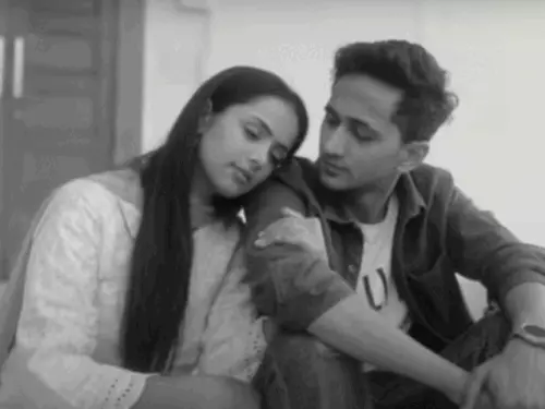 राधिका यादव केस: रील्स, रिश्ते या रंजिश — क्या है कत्ल की असली वजह? जानें 4 ezgif 3f422833c1cdb9 1752242988