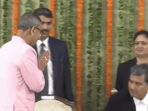 प्रो. असीम घोष ने अंग्रेजी में ली हरियाणा के 19वें राज्यपाल के रूप में शपथ, बोले- "हरियाणा की सेवा करना मेरे लिए सम्मान की बात" 5 image 80