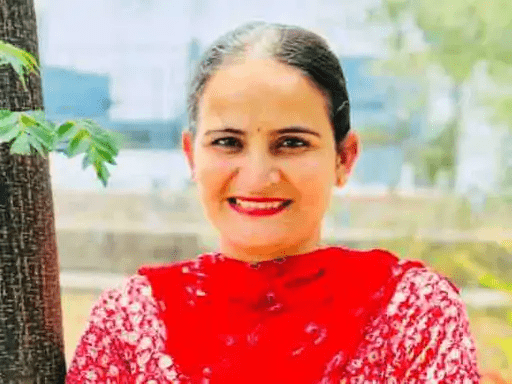 रात के सन्नाटे में महिला पर बेरहम हमला, सुबह खेतों में मिला खून से लथपथ अर्धनग्न शव 2 image 154