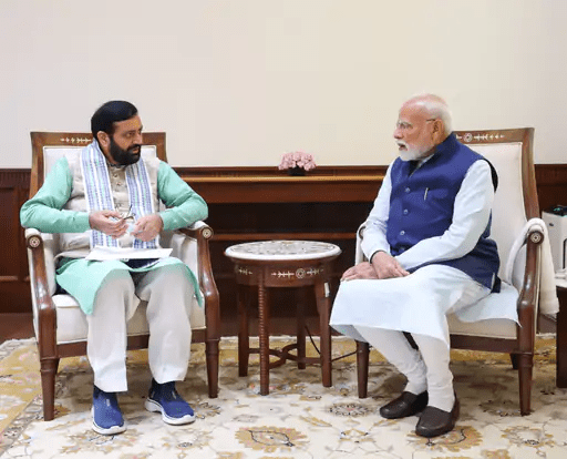 दिल्ली दौरे पर सीएम नायब सैनी: पीएम मोदी को दी लाडो लक्ष्मी और CET योजना की रिपोर्ट 2 image 21