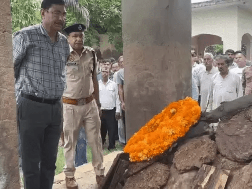 हरियाणा लौटे "तिरंगे में लिपटे जांबाज़ हुआ राजकीय सम्मान से अंतिम संस्कार" 2 image 3